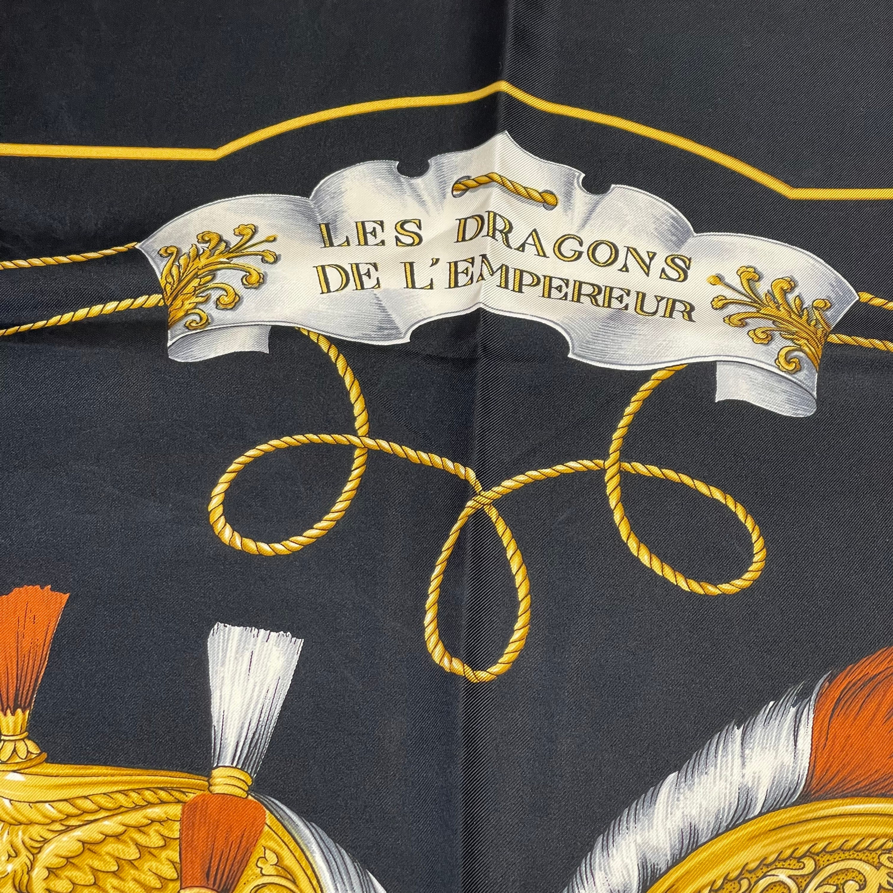 Carré de soie motifs floraux ombrés - Maja Beige