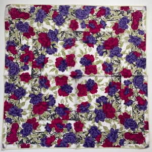 LANCETTI Vintage handkerchief 20 x 20 inches