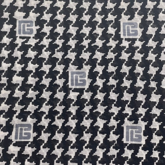 Pierre Balmain Vintage Handkerchief 23x23  inches - image 4