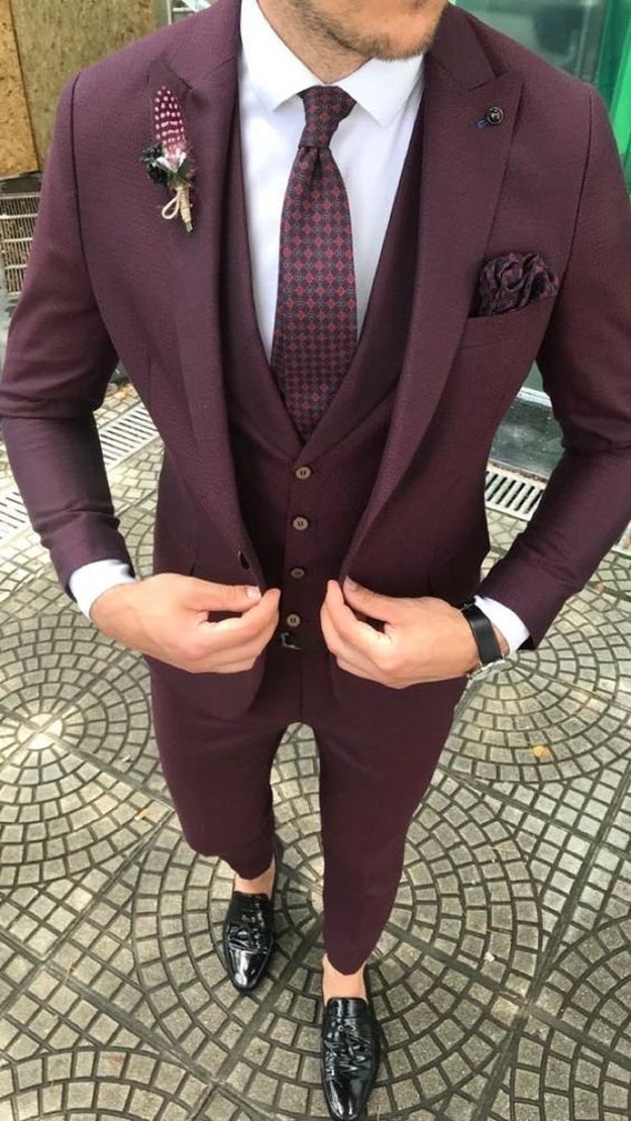 abiti bordeaux uomo