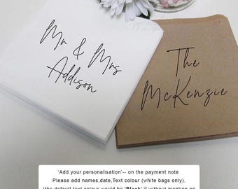 Wedding Favours / Paper Bag / Love is Sweet /Mr and Mrs / Personalised Sweet Bags / Fill your own Wedding Favours / Sweet bags / Cake /Candy
