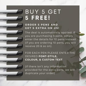 Puede incluir: Un gr&aacute;fico con una oferta de compra 5 y obt&eacute;n 5 gratis para bol&iacute;grafos. El gr&aacute;fico muestra 10 bol&iacute;grafos alineados verticalmente y texto que dice "&iexcl;COMPRA 5 Y LLEVA 5 GRATIS!" y "&iexcl;PEDE 5 BOL&Iacute;GRAFOS Y LLEVA 5 EXTRA DE NOSOTROS!" La oferta se aplica autom&aacute;ticamente. Si compras 5 bol&iacute;grafos, simplemente introduce los detalles para 10 bol&iacute;grafos en su lugar (si pides 10 bol&iacute;grafos, recibir&aacute;s 20 y as&iacute; sucesivamente). PARA CADA BOL&Iacute;GRAFO, POR FAVOR, INTRODUCE EL ESTILO DE FUENTE, EL COLOR Y EL TEXTO PERSONALIZADO DESEADOS (si no hay informaci&oacute;n proporcionada para los bol&iacute;grafos adicionales, duplicaremos tu pedido).