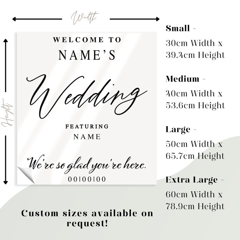 K&ouml;nnte beinhalten: Ein wei&szlig;es Willkommens-Schild mit schwarzem Text, der "Willkommen zur Hochzeit von NAME'S Mit der Teilnahme von NAME Wir freuen uns, dass Sie da sind. 00100100" lautet, mit individuellen Gr&ouml;&szlig;en auf Anfrage. Das Schild ist in klein (30cm x 39.4cm), mittel (40cm x 53.6cm), gro&szlig; (50cm x 65.7cm) und extra gro&szlig; (60cm x 78.9cm) erh&auml;ltlich.