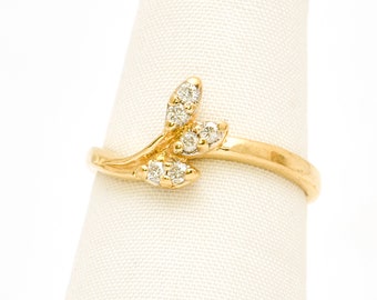 14kp Gold Ring With 12 Diamonds Vintage Size 6 1 2 Excellent Condition 6 Grams 238605370