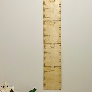 Personalised family height chart