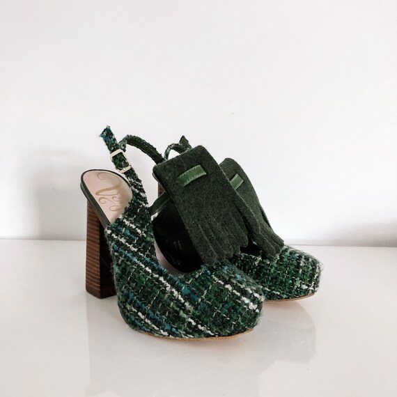 Vintage 1970s Vogue "Tweedy Bird" platform heels