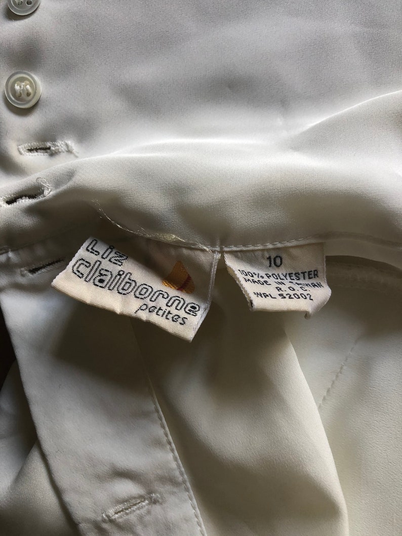 Vintage 1980s Liz Claiborne Mock Neck Silky Blouse With Front Pleat And Button-Up Back Size M
