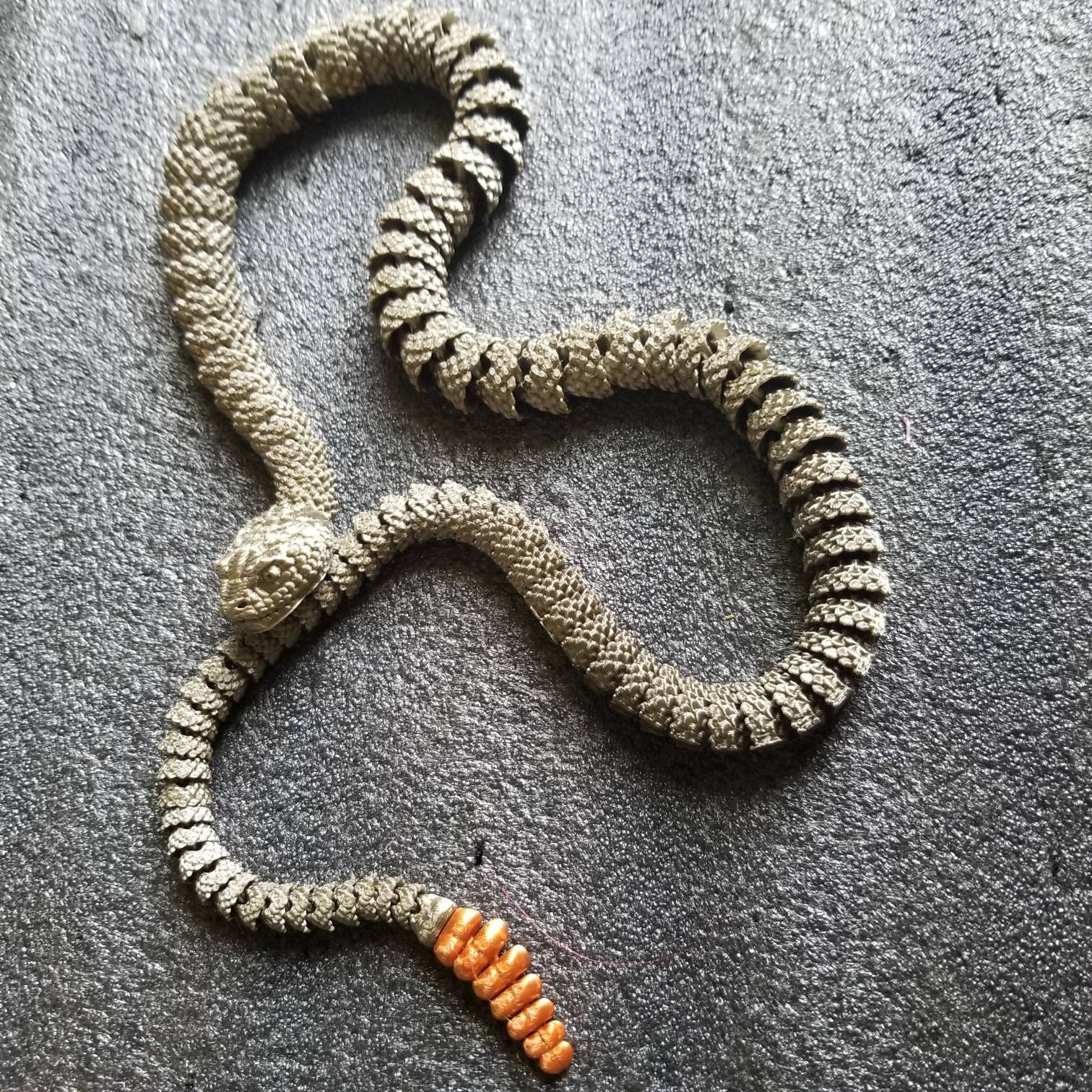 ブ*ス様 rattle snake のバックル ブ*ス様 rattle snake のバックル 人気アイテムランキング(新品