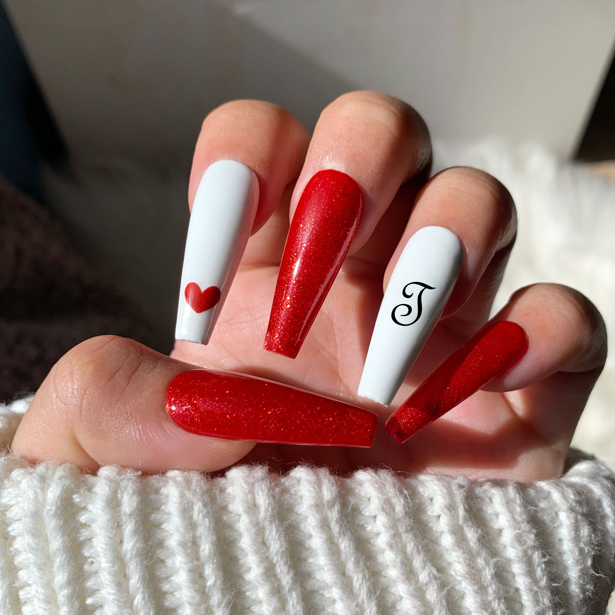 33 ideas de Uñas iniciales  manicura de uñas uñas postizas de gel  manicura