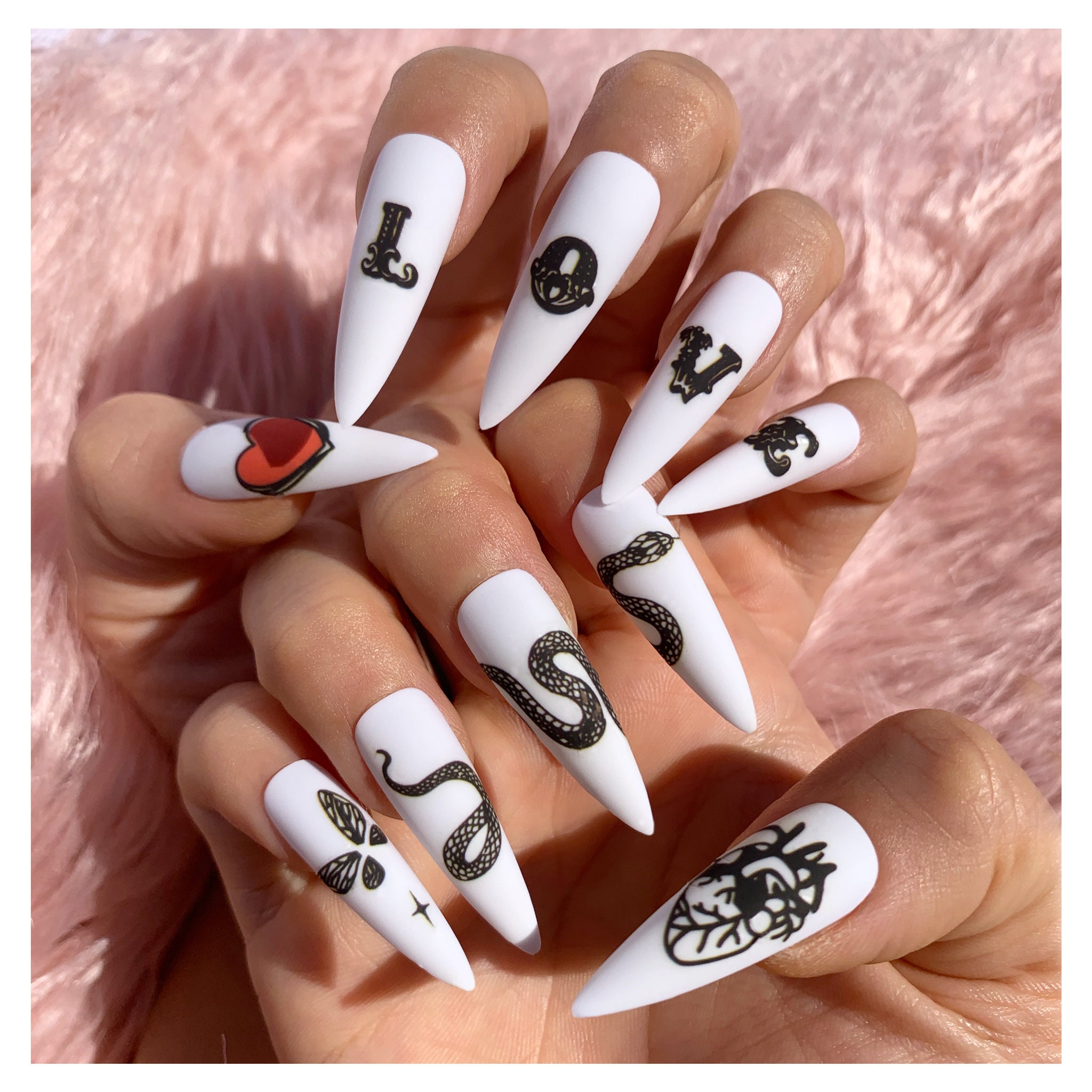 Snake Press on Nails White Custom Made Fake Nails - Etsy Denmark
