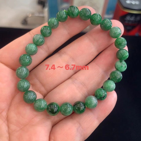 Natural Type A jadeite green flower texture bead hand bracelet, good translucency, moist