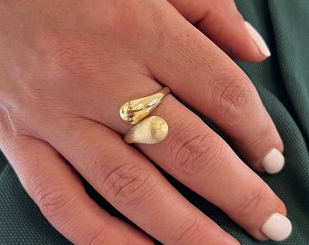 Drops Dainty Gold ring- Solid 14k Gold- handmade gold ring.