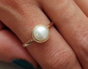 Delicate Pearl Gold ring, 14k Solid Gold ring