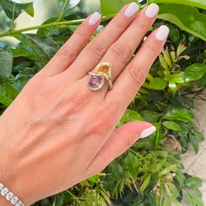 Anillo de compromiso de oro macizo de 14 quilates con doble piedra preciosa, amatista y topacio azul, diseño de concha de piedra auténtica, regalo para el Día de la Madre.