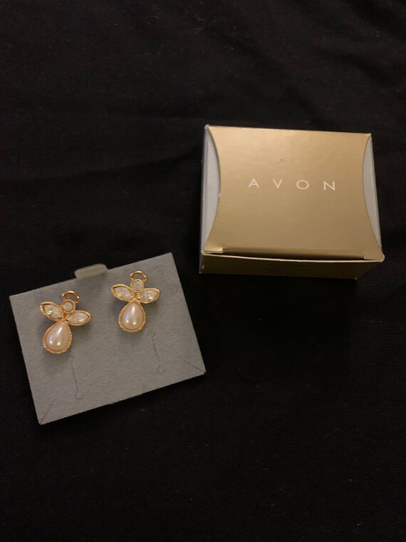 Avon angelic expressions earrings - image 2