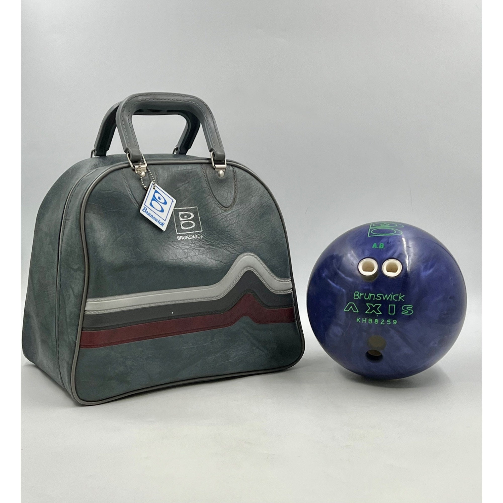 VTG Brunswick Bowling Ball and Bag-gray Bag W-white and Maroon 