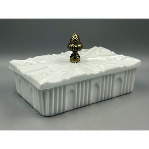 VTG 1960's Indiana Glass Royal Milk Glass 4-pc. Cigarette Set -  Dresser/boudoir
