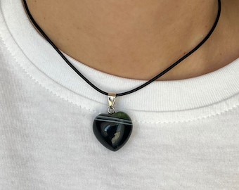 Collier ras de cou en cuir avec pendentif coeur en agate verte, cadeau de bijoux en pierre cordon noir y2k