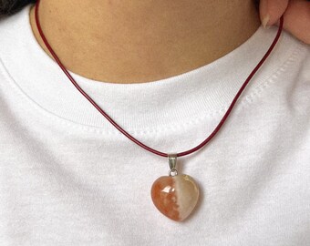 ネックレス・ペンダント Wavy Heart Leather Cord Necklace #5766 61hUYVehLtL._UY1000_.jpg