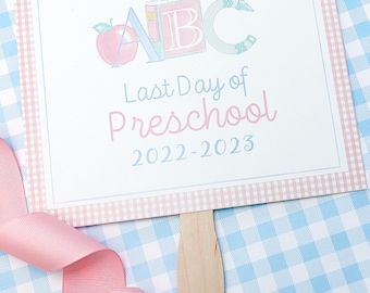 First Day of School Handheld Sign / Personalized / Back to School / Last day of school