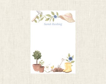 Cozy Cottage Notepad Chicken / 100 sheets, Classic Notepad, Professional, To do List, Grocery list, Work / Watercolor