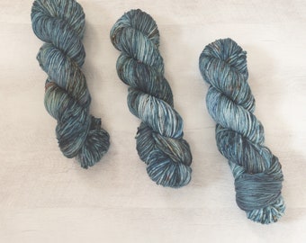 Hand dyed worsted - Drift Wood