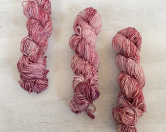 Hand dyed worsted - Hyacinth