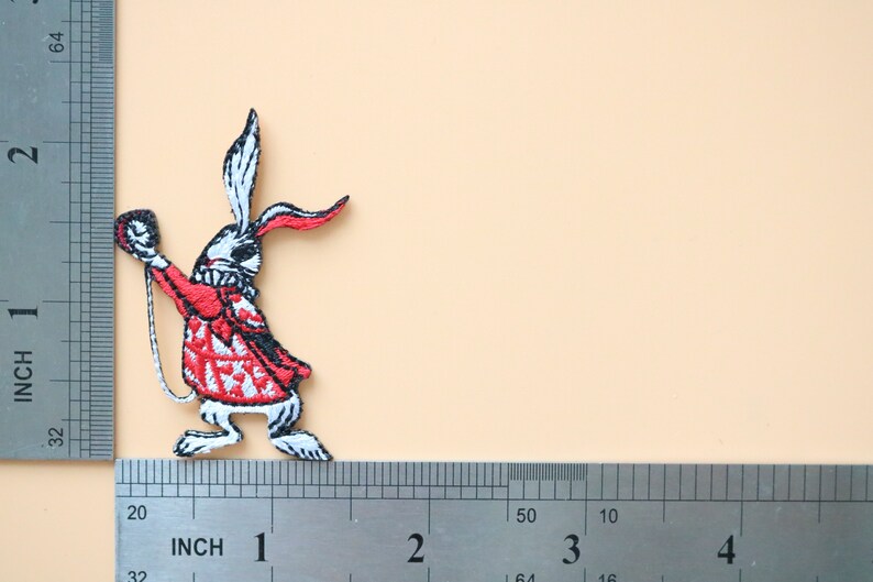 Alice/'s Adventures in Wonderland patch rabbit embroidered patch,Sew on patch,Iron on patch Applique,Edge Burn out