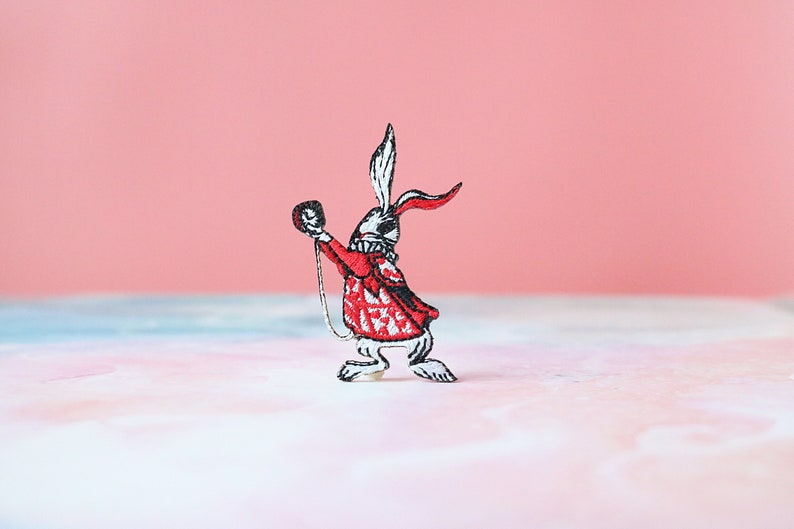 Alice/'s Adventures in Wonderland patch rabbit embroidered patch,Sew on patch,Iron on patch Applique,Edge Burn out