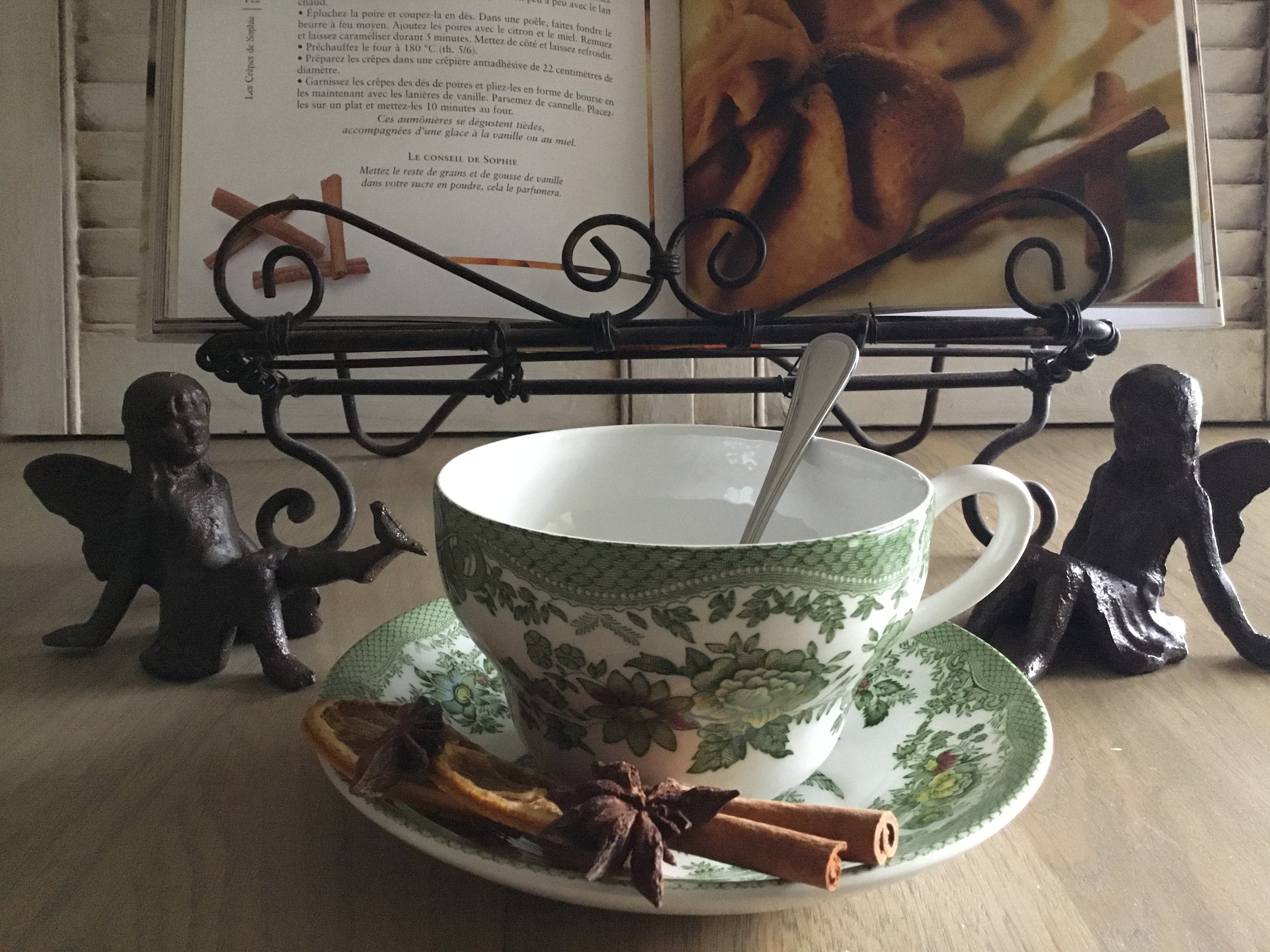 Belle Tasse de Thé/Café Vert Vintage avec Sa Soucoupe, Vaisselle Anglaise, Licorne, Faisans Asiatiqu