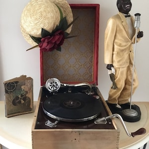 Antique Pathe Gramophone with a box of needles & a Pathe record, Phonograph, Collector Item, Music Lovers, Circa 1930, Home Decor, Turntable