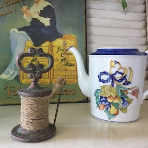 FRENCH VINTAGE Bernardaud Borghese Porcelain Limoges Tea/Coffee Pot, Table Decor, Chic Campaign, Country Farmhouse, French Life Style