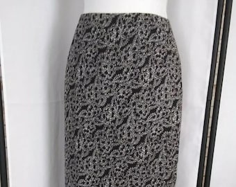 Vintage Late 90's Geoffrey Beene Sport Black & White Lace Design Maxi Skirt - Size 4