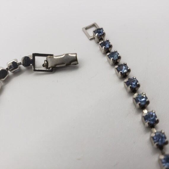 Classic Vintage 1950s Light Blue Rhinestone Neckl… - image 4