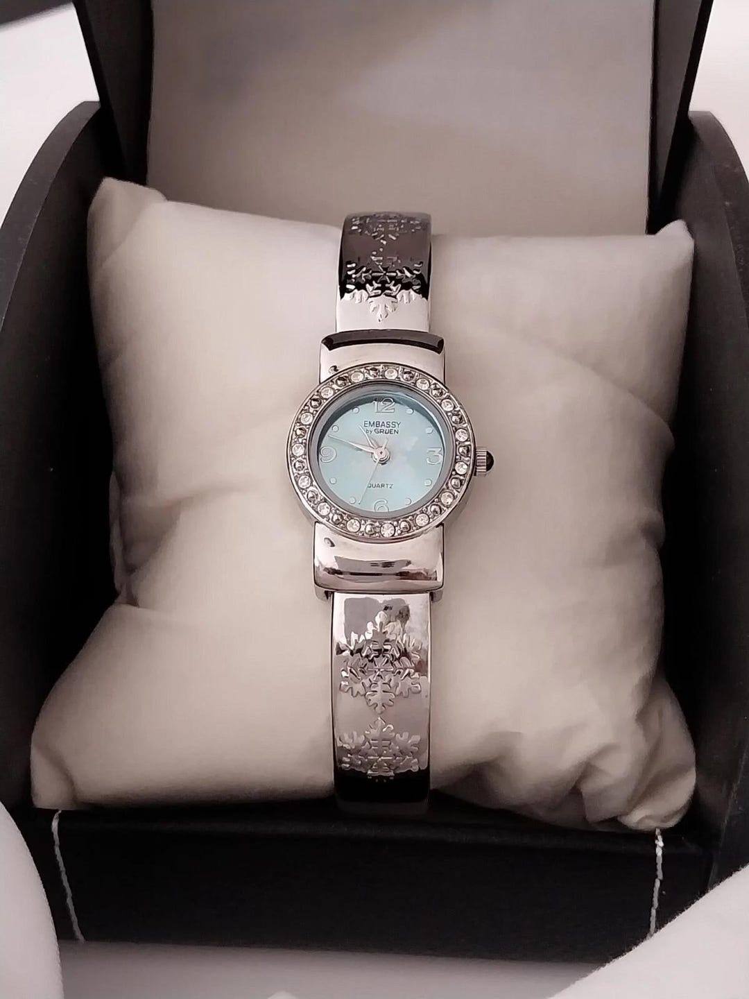 Vintage Embassy by Gruen Winter- Snowflake Themed Cuff Watch  display picture 1