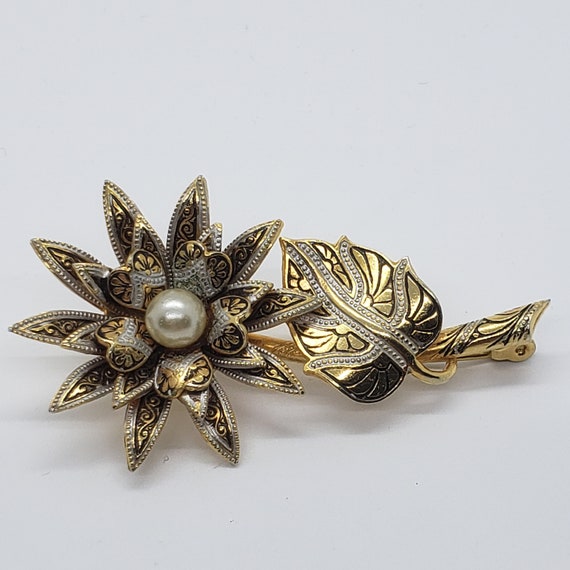 Vintage Mid-Century Damascene Flower Brooch With F