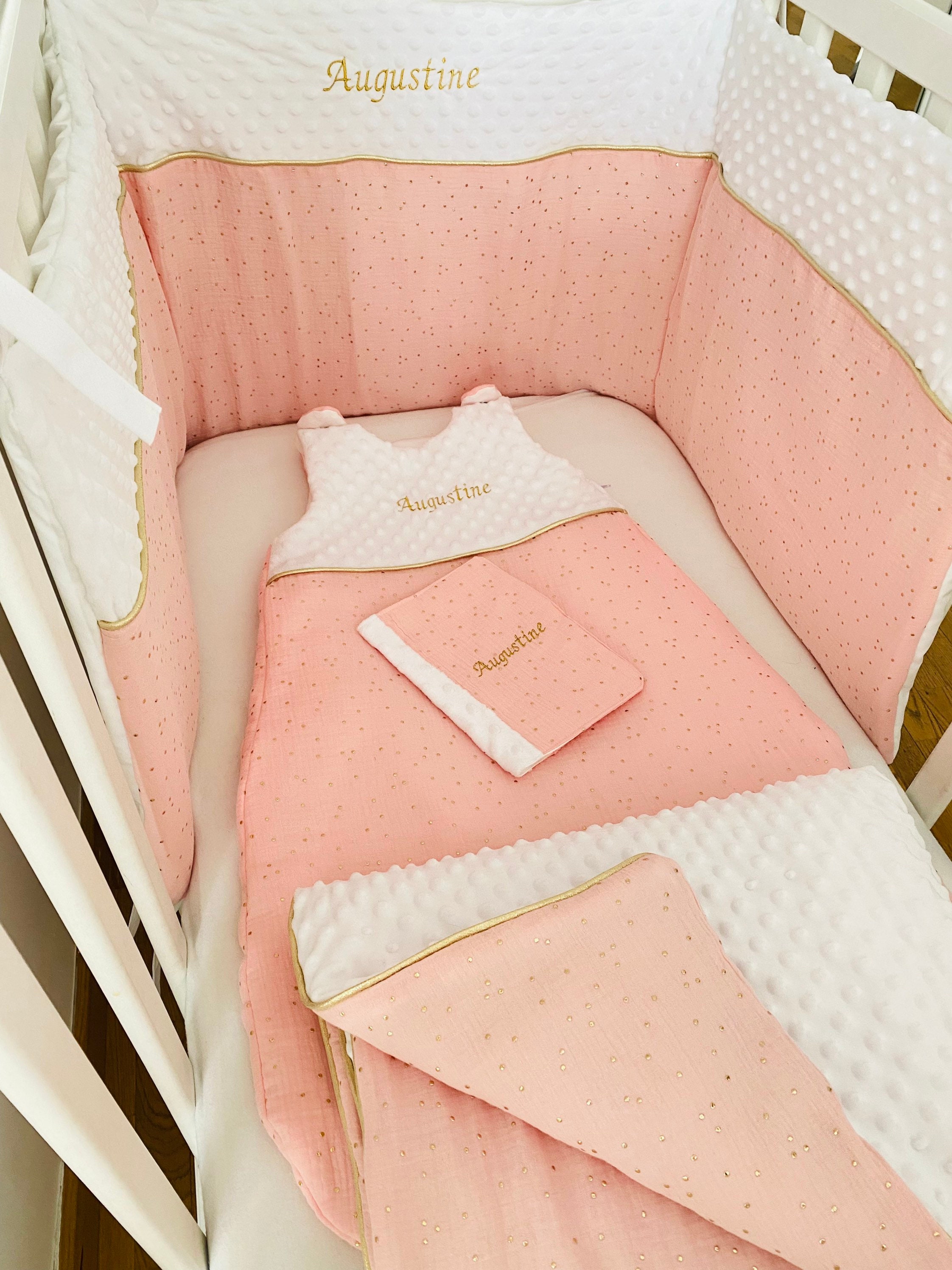 Tour de Lit Personnalisé