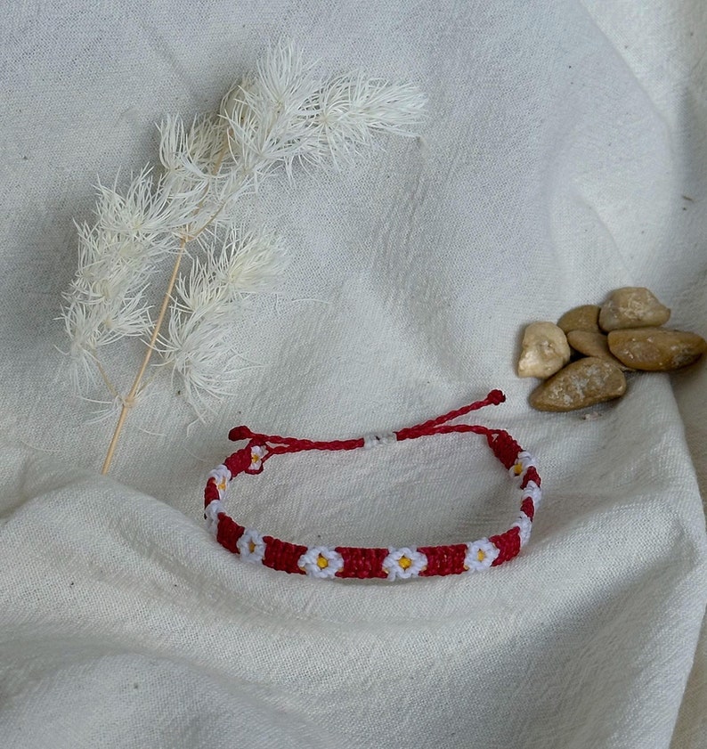 Daisy bracelet Red