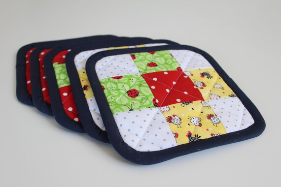 Town Square - Quilted Pot Holder Patterns