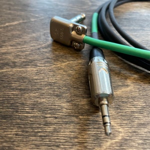 Low Profile 1/4&quot; to 3.5mm TRS Patch Cable - Right Angle to Straight