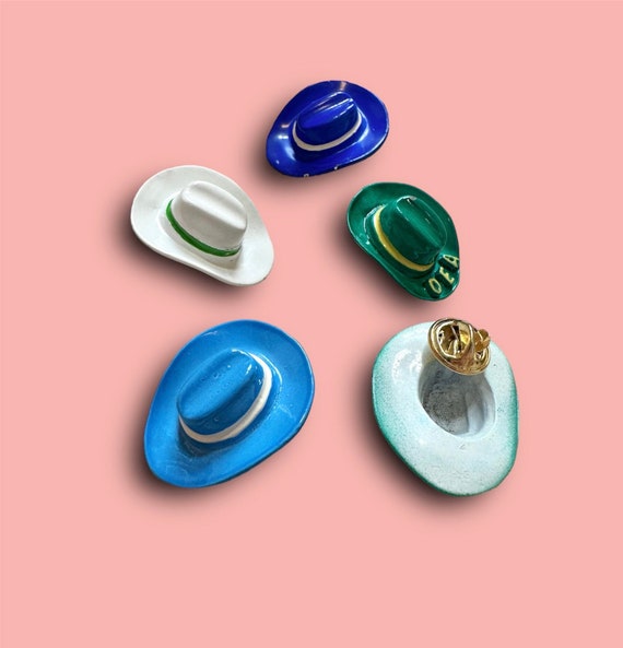 Vintage Pins: Cowboy Hats - Etsy display picture 3