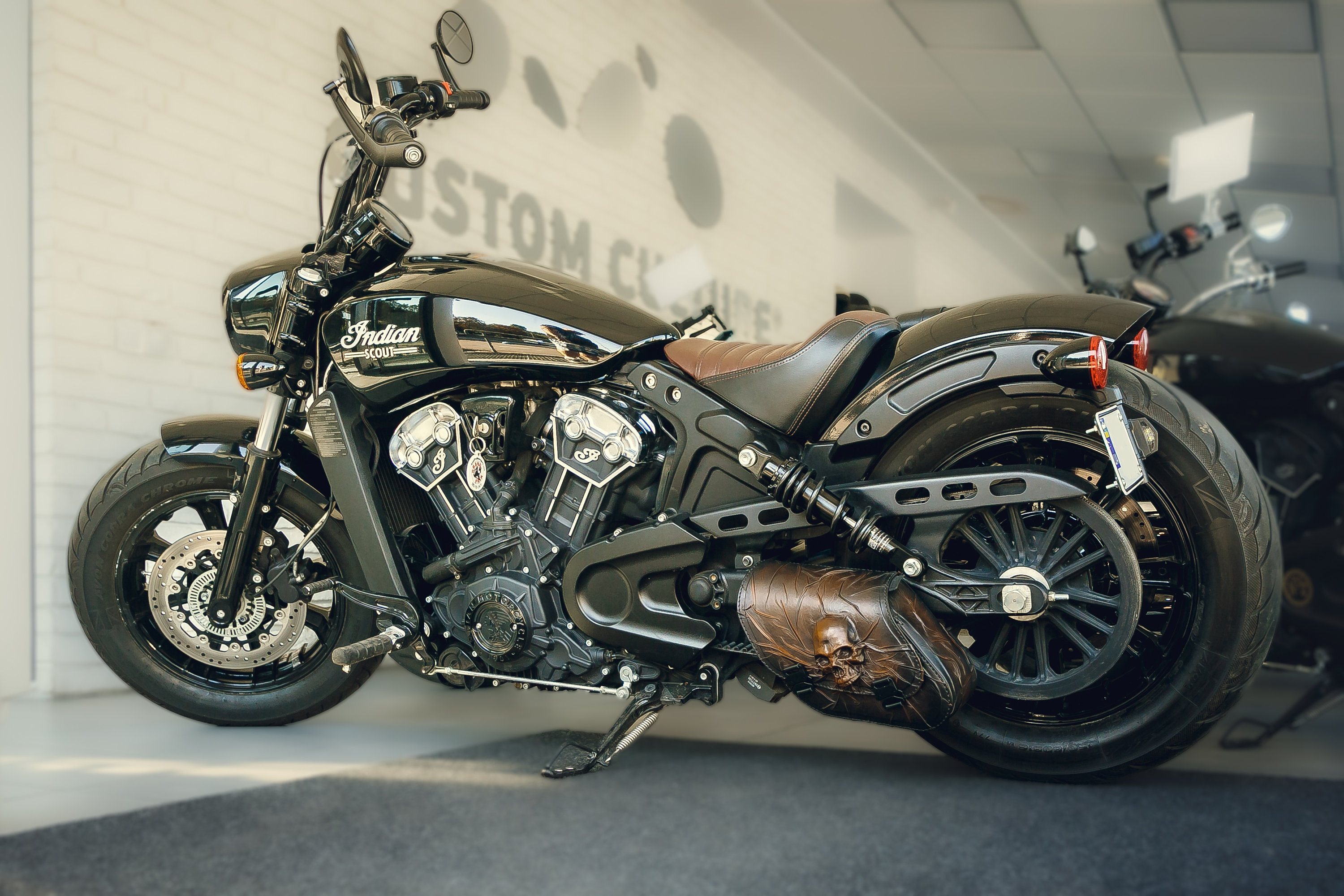 Indian scout bobber swing arm bag best sale