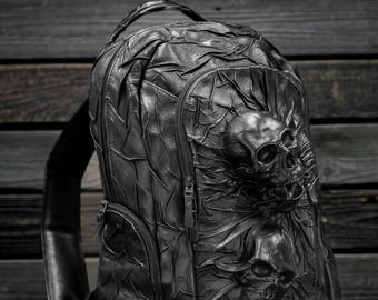 Mochila de cuero negro Calaveras, Mochila grande de cuero negro Calaveras, Mochila de cuero negro estilo gótico Calaveras, Mochila de cuero biker