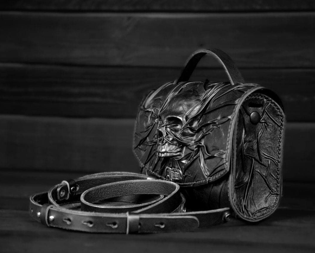 Women's Skull Pattern Leather Clutch Wallet - Vegan, Zip Around, With Card Slots & Coin Pocket - View #7