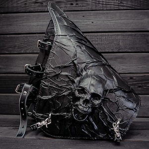 Motorcycle&#39;s black leather swingarm bag with bottle holder Skull, Handmade black leather side bag Skull, Black leather saddlebag Skull
