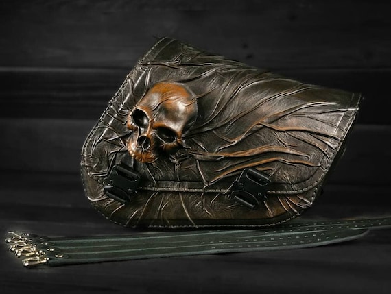Skull saddlebags clearance