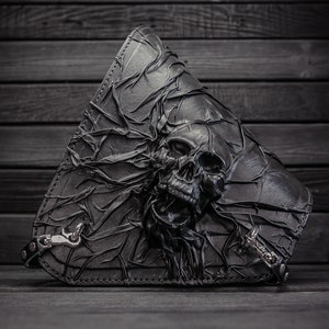 Motorcycle&#39;s black leather swingarm bag Skull, Handmade leather side bag Skull, Black leather saddle bag Skull, Universal side bag Skull