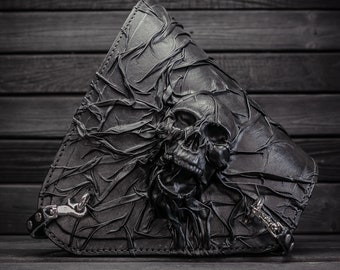 Motorrad schwarze Lederschwingentasche Skull, handgefertigte Lederseitentasche Skull, schwarze Leder-Satteltasche Skull, Universal-Seitentasche Skull