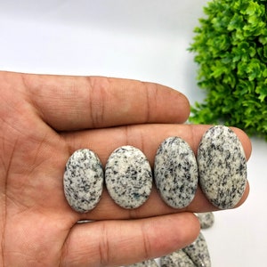 100% Natural Maravilhoso Qualidade Suave K2 Jasper Cabochão. Item exclusivo, melhor para fazer joias com fio de cura e cabochão feito à mão.