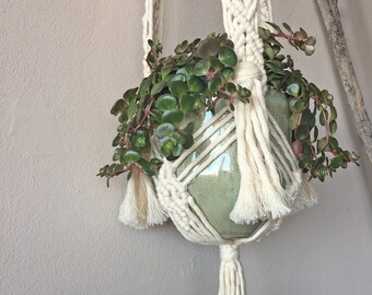 custom-made Plant hanger - handmade - macramé - hanging basket - flower pot - scandi - sustainable - neutralstyle - Boho - decoration